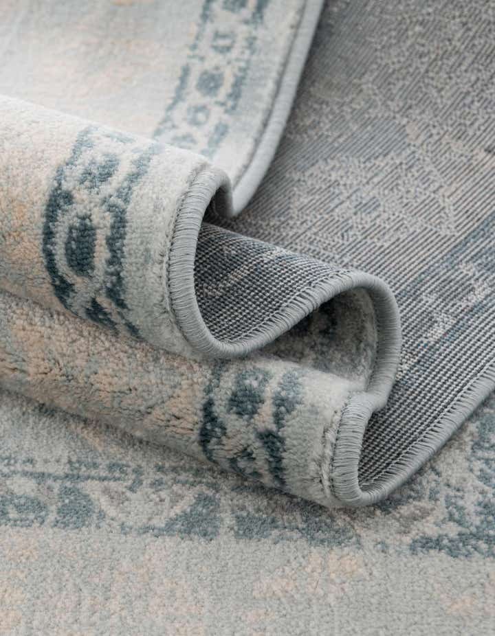 2' 7 x 6' Victoria Runner Rug