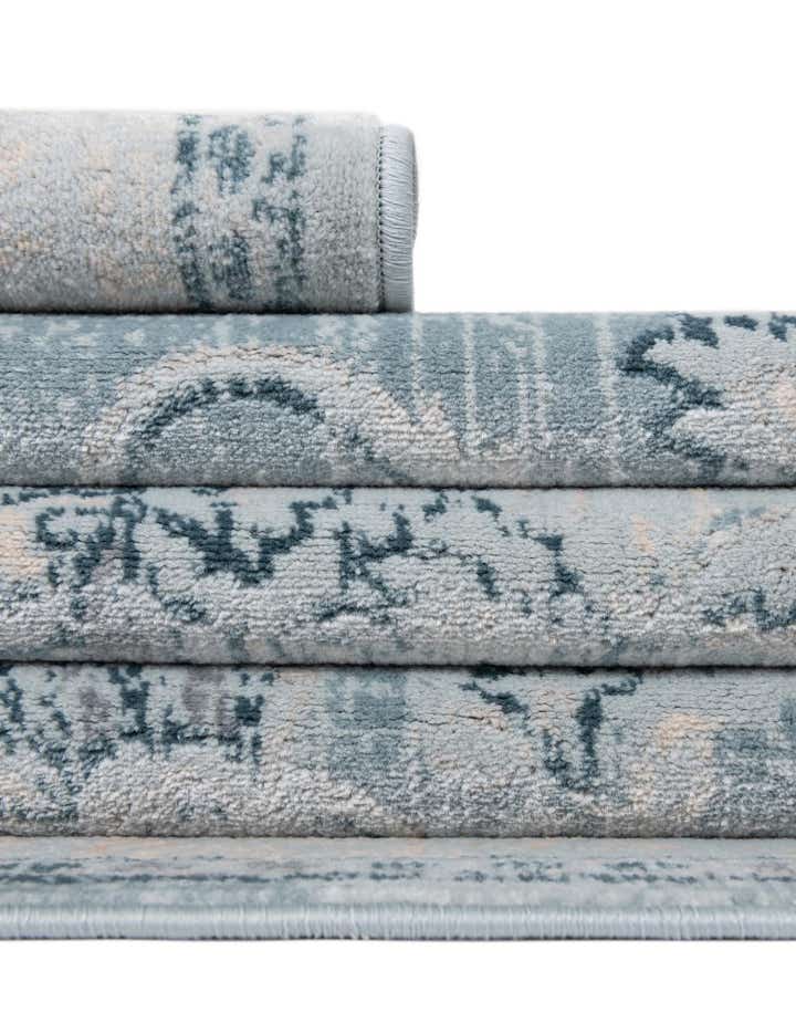 2' 7 x 6' Victoria Runner Rug