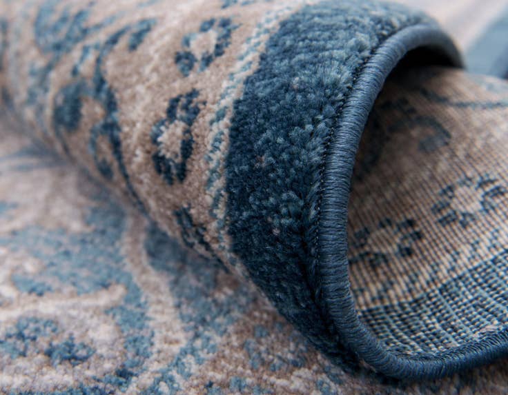 Detail image of 2' x 6' Vienna Runner Rug