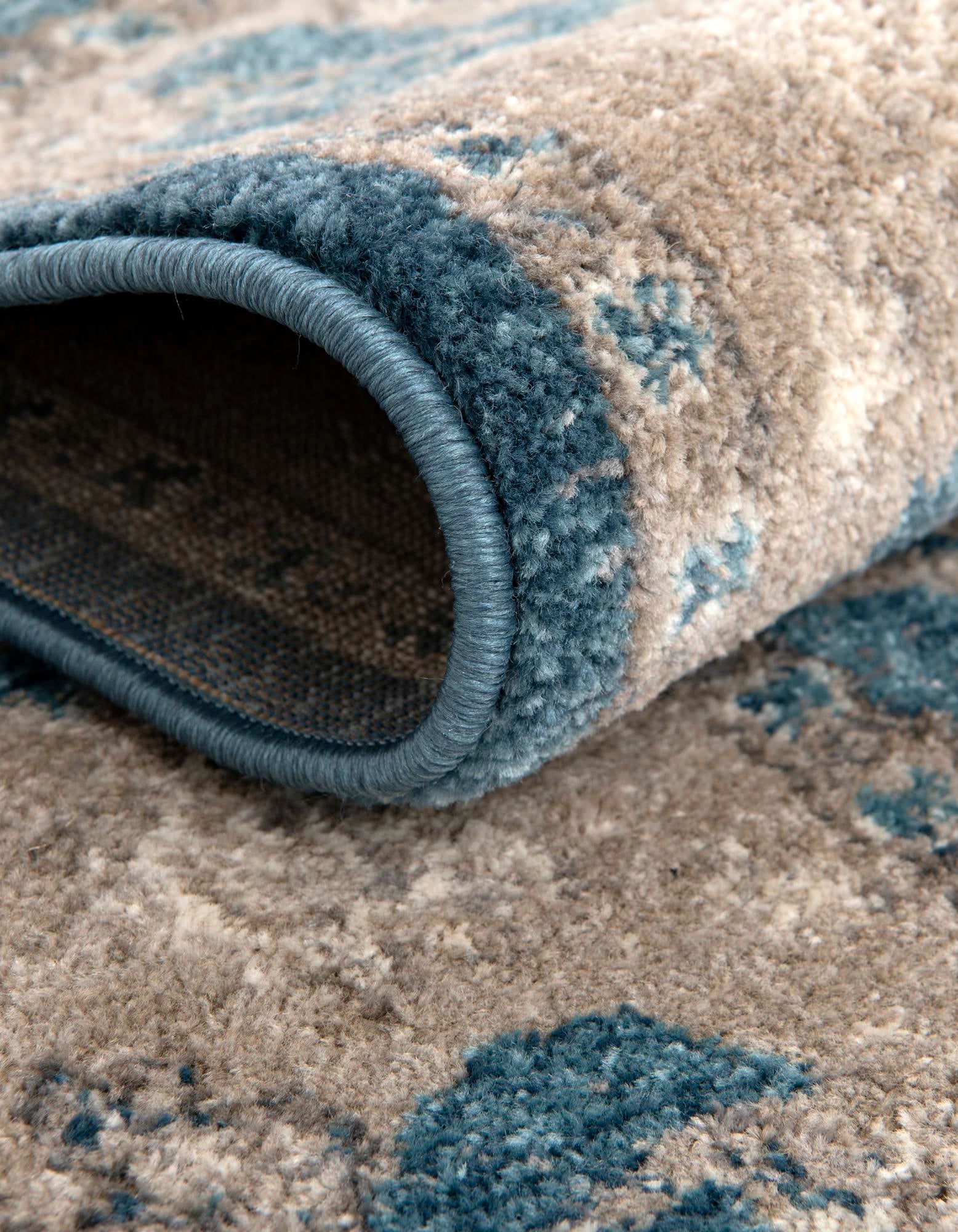 2' x 6' Vienna Runner Rug