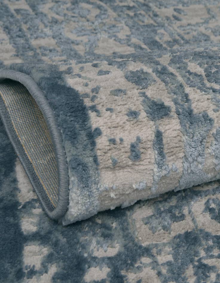 Detail image of 5' 3 x 5' 3 Derbyshire Square Rug