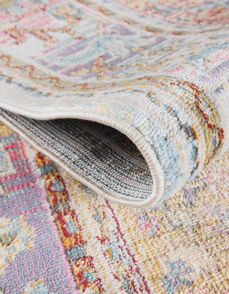 Detail image of 5' x 5' Havana Square Rug