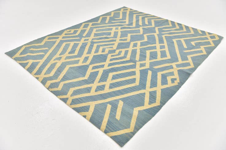 Detail image of 160cm x 195cm Hand Woven Kilim Modern Wool Square Rug