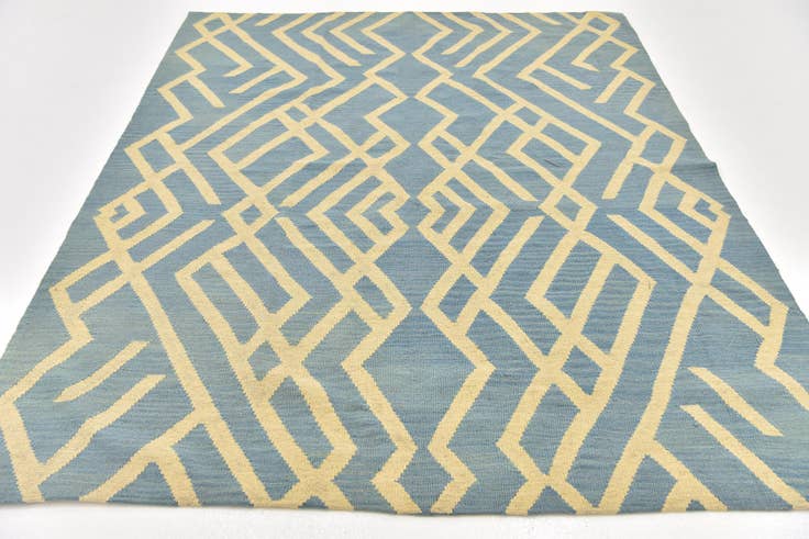 Detail image of 160cm x 195cm Hand Woven Kilim Modern Wool Square Rug