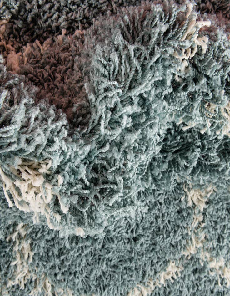 Detail image of 7' 10 x 7' 10 Lattice Shag Square Rug