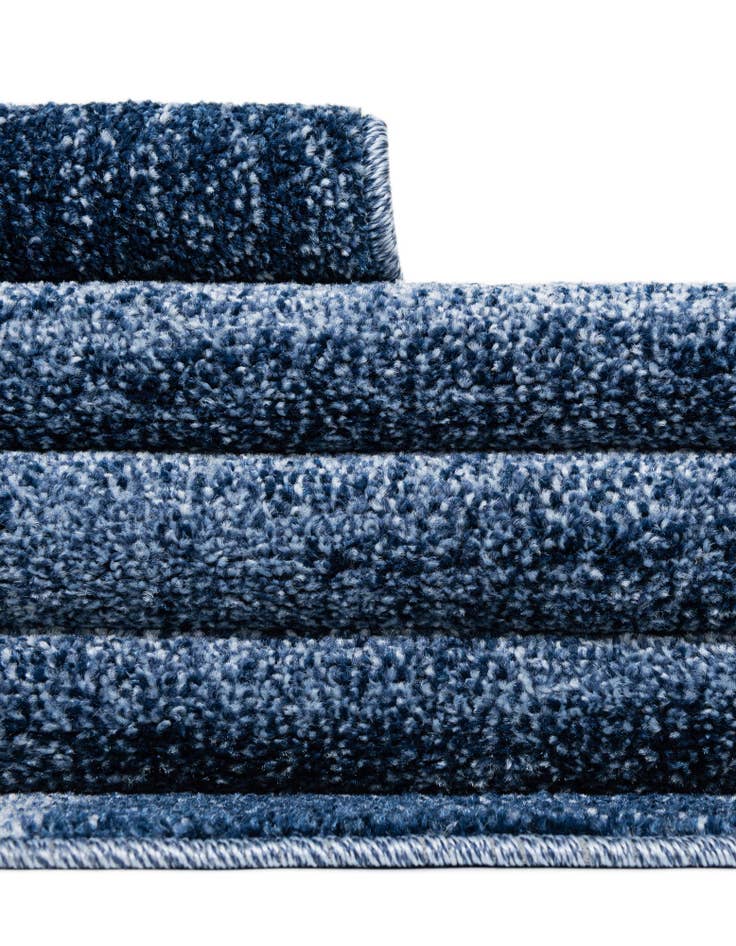 Detail image of 7' 10 x 7' 10 Loft Square Rug