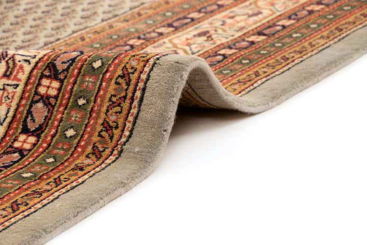 6' 5 x 6' 11 Mir Square Rug