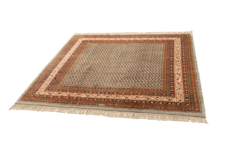 Detail image of 6' 5 x 6' 11 Mir Square Rug