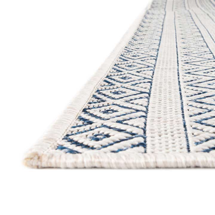 10' x 10' Easy-Clean Ribbon Indoor / Outdoor Square Rug