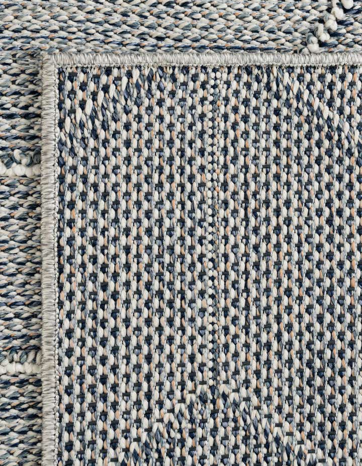 7' 10 x 7' 10 Easy-Clean Trellis Indoor / Outdoor Square Rug