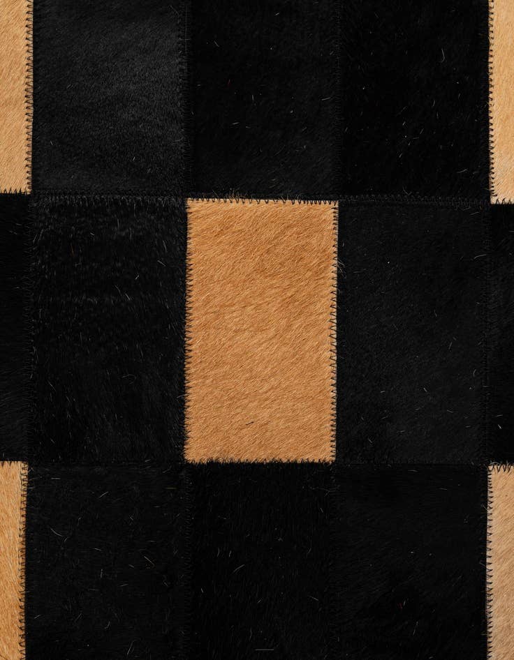 Detail image of 8' 1 x 9' 10 Cowhide - Patchwork Rug
