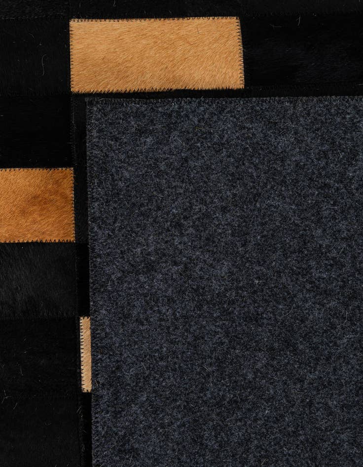 Detail image of 8' 1 x 9' 10 Cowhide - Patchwork Rug
