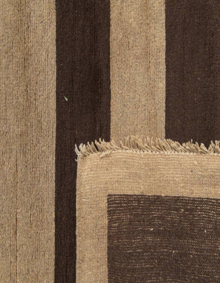 Detail image of 5' 5 x 7' 9  Hand Knotted Modern Ziegler Rug