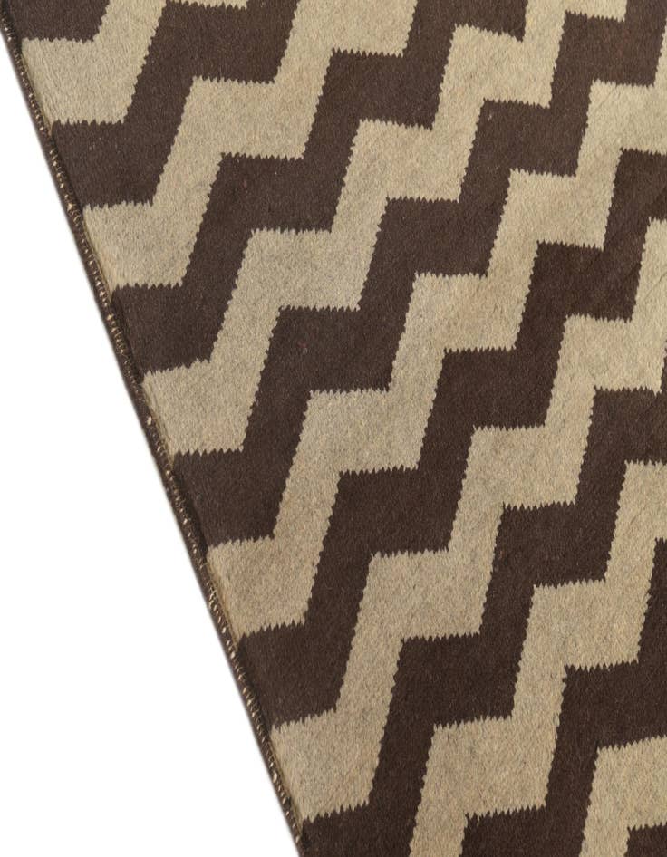 Detail image of 5' x 6' 4  Hand Knotted Modern Ziegler Rug