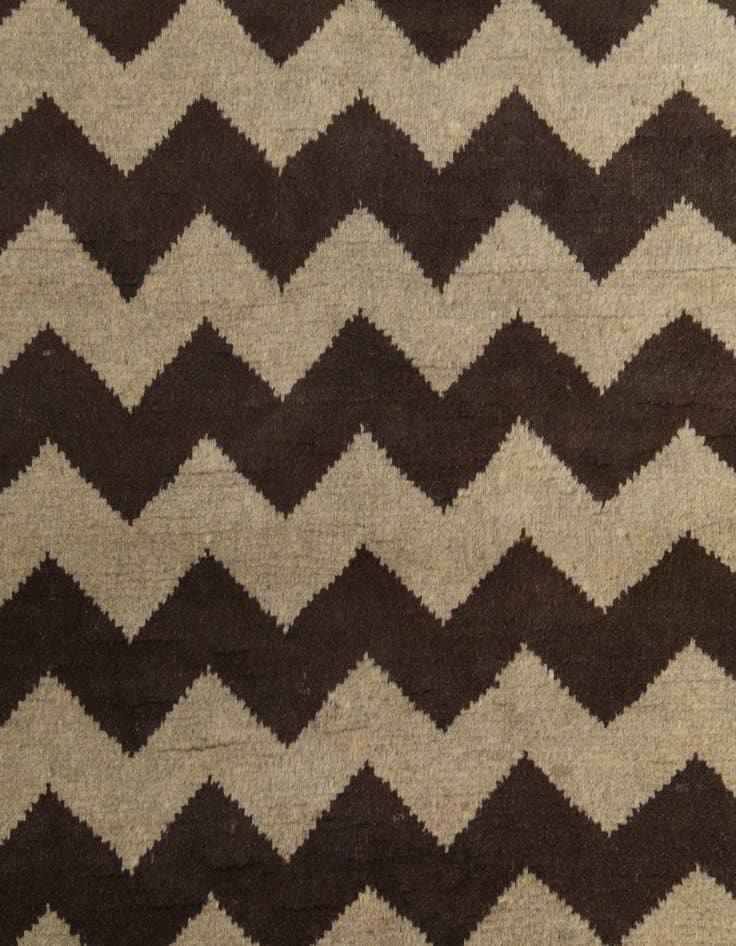 Detail image of 5' x 6' 4  Hand Knotted Modern Ziegler Rug