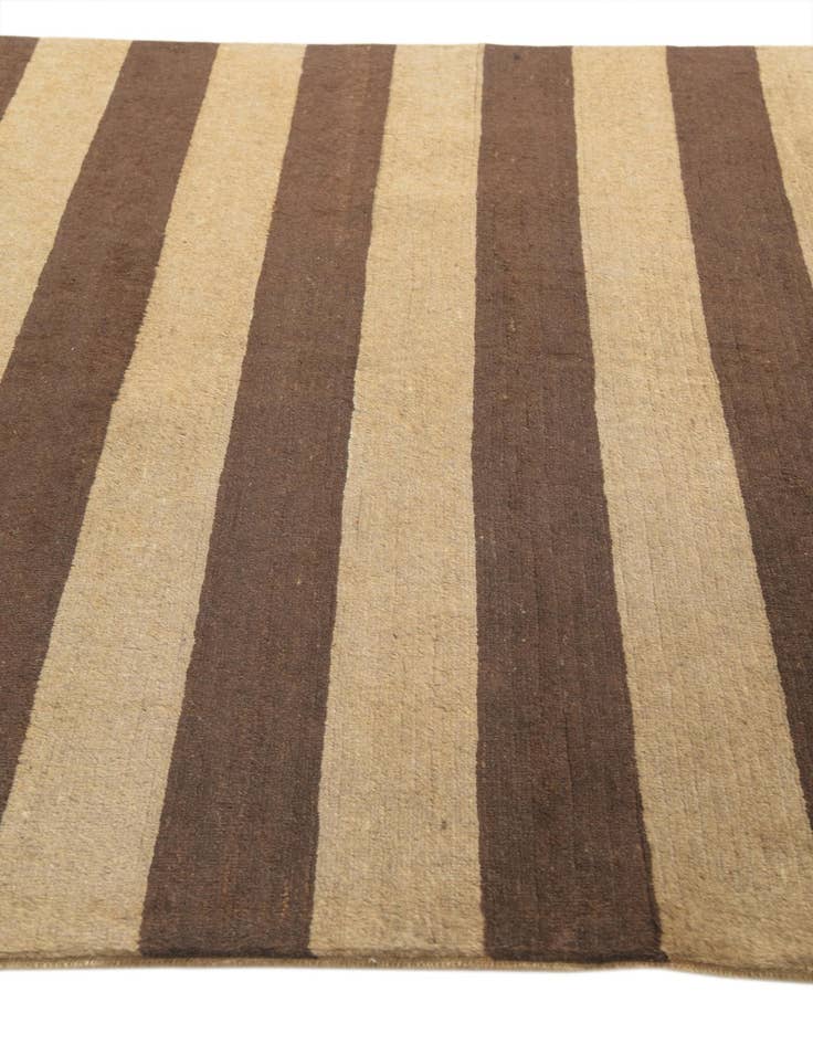 Detail image of 5' 4 x 7' 7  Hand Knotted Modern Ziegler Rug