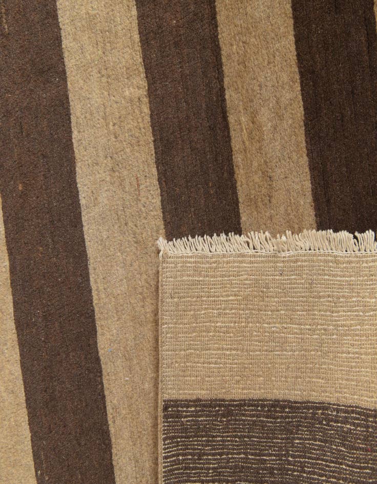 Detail image of 5' 4 x 7' 7  Hand Knotted Modern Ziegler Rug