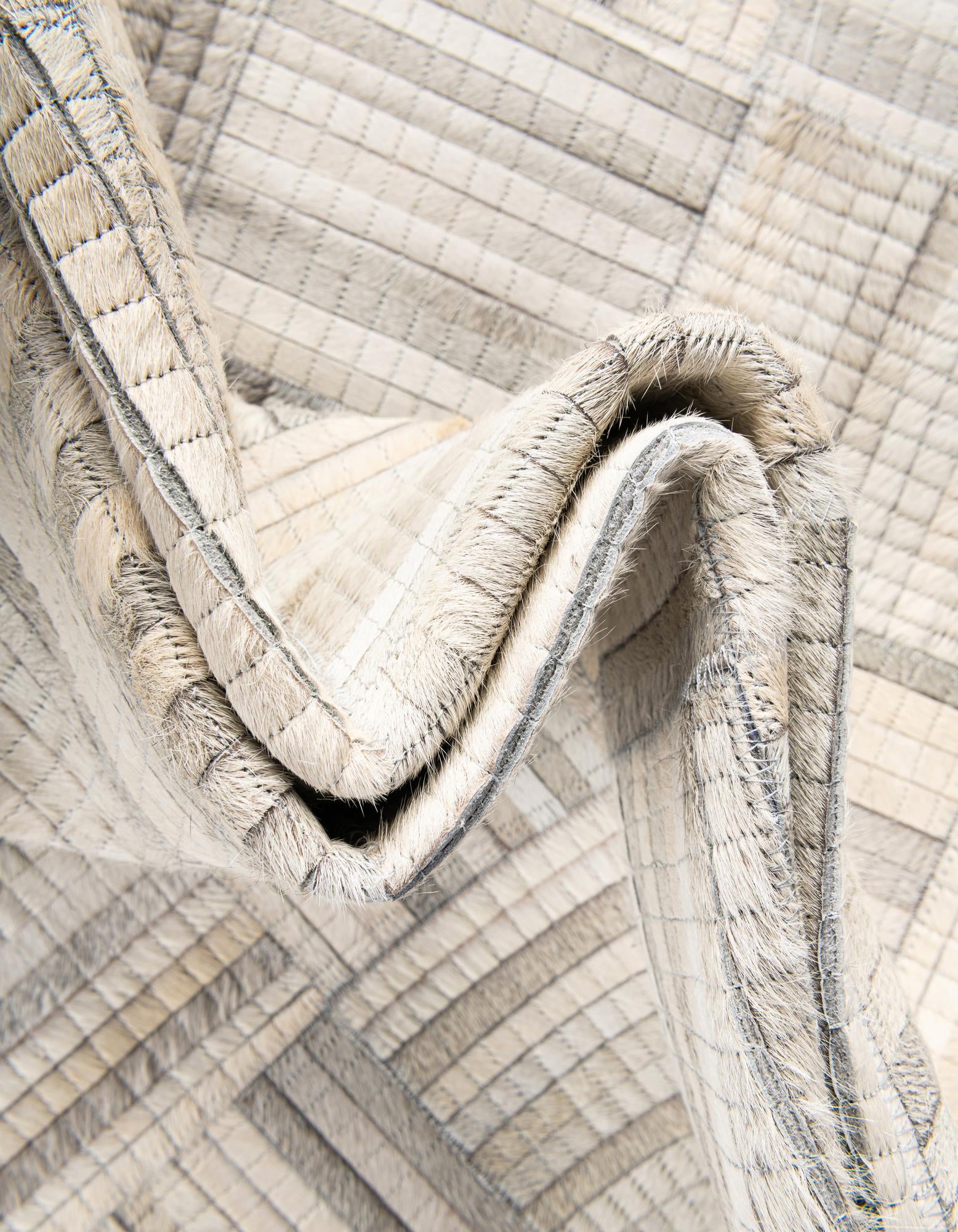 2' x 3' 1 Cowhide Leather Rug