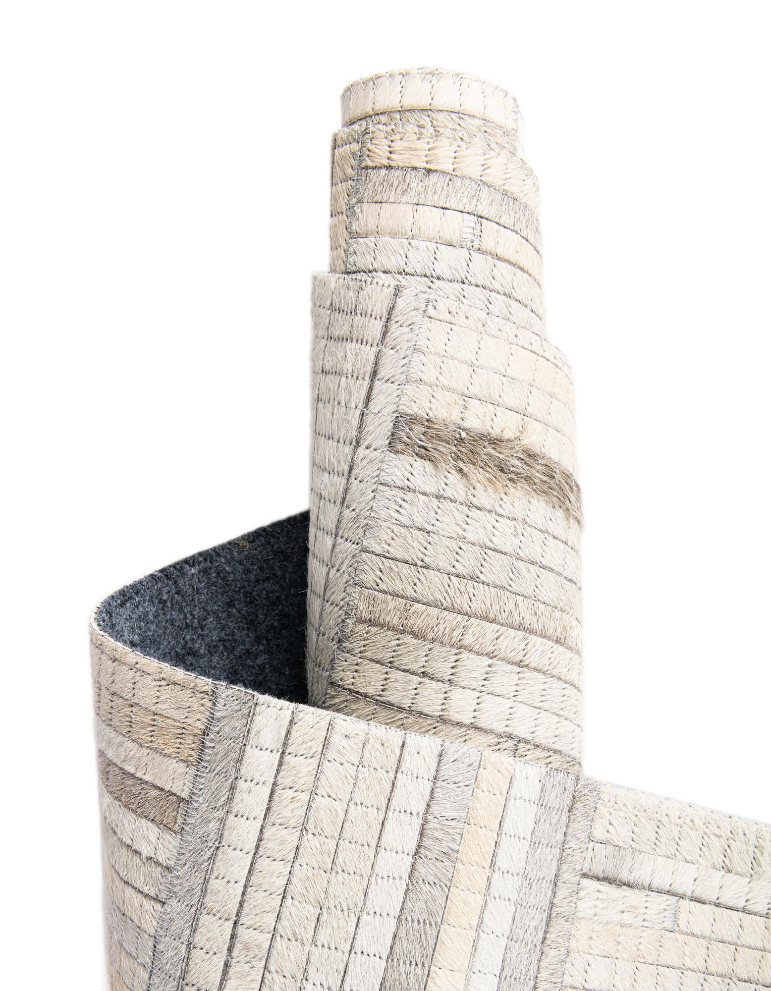 2' x 3' 1 Cowhide Leather Rug