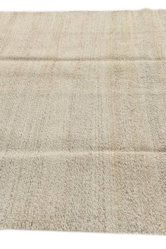 Detail image of 4' 7 x 6' 5 Hand Woven Kilim Modern Wool Rug