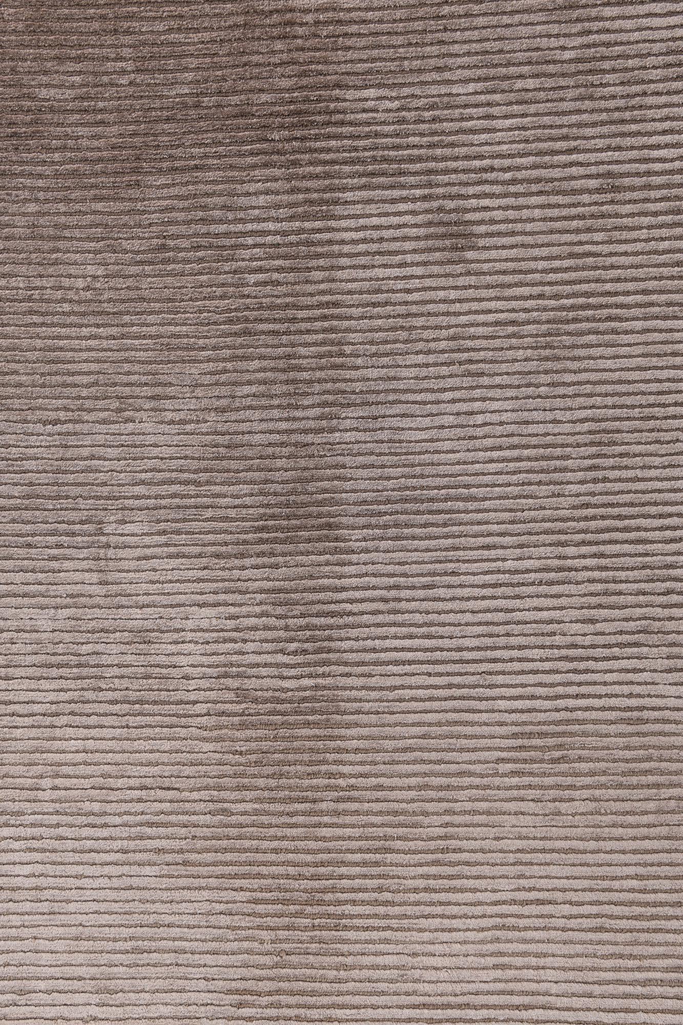 5' 8 x 8' Hand Knotted Darya Wool Rug