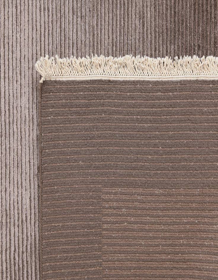 Detail image of 5' 8 x 8'  Hand Knotted Darya Wool Rug