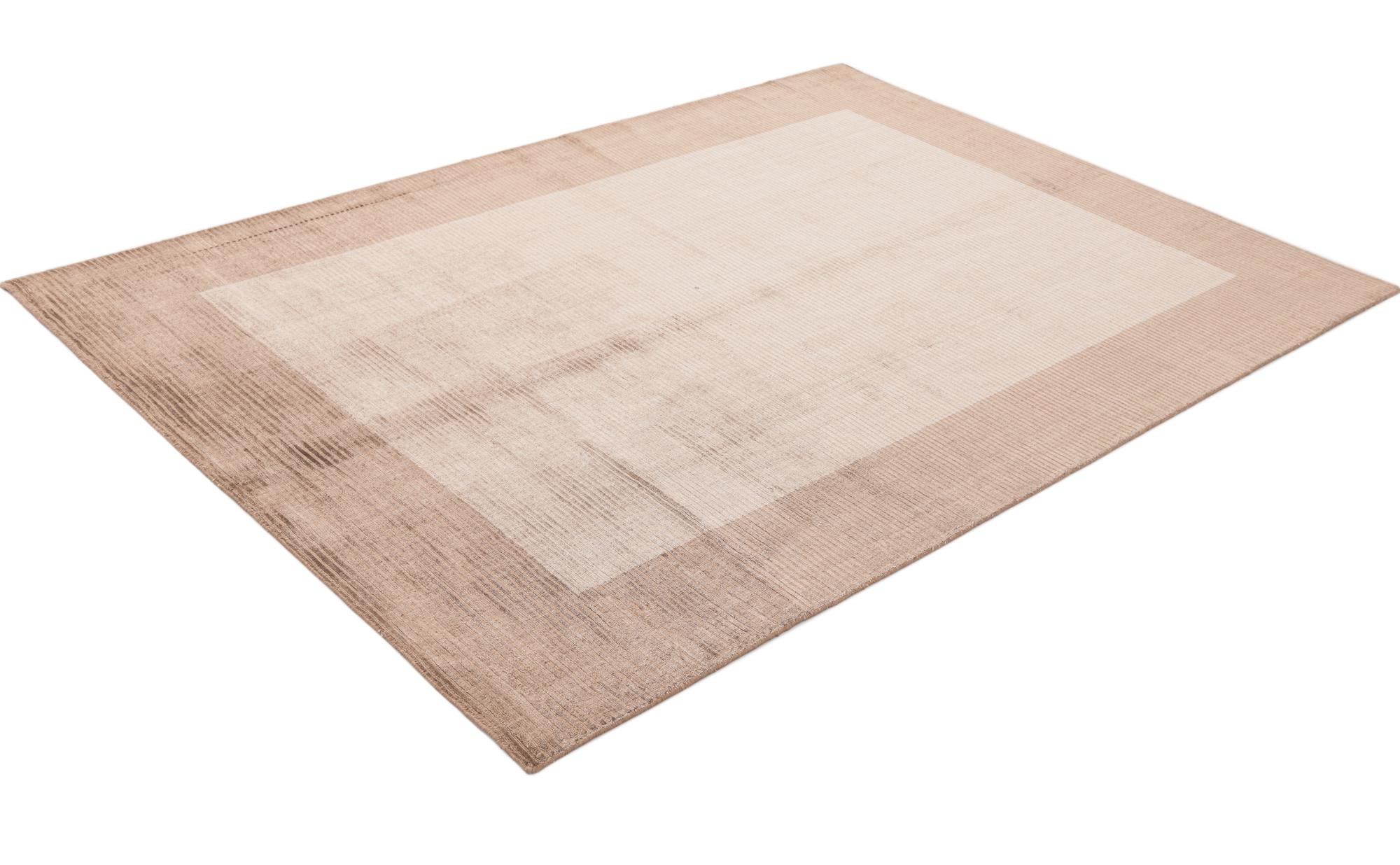 5' 7 x 7' 10 Hand Knotted Darya Wool Rug