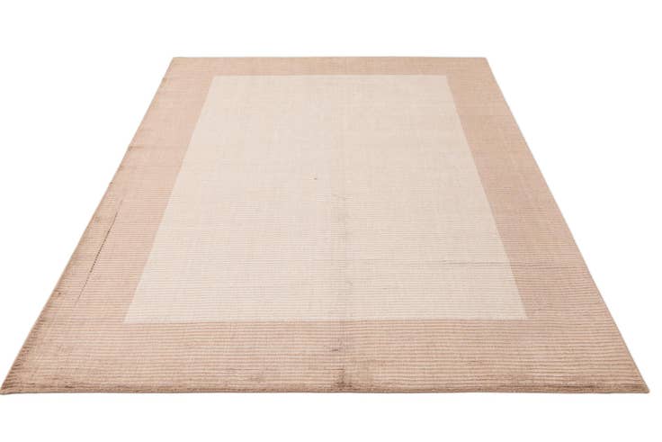 Detail image of 5' 7 x 7' 10 Hand Knotted Darya Wool Rug