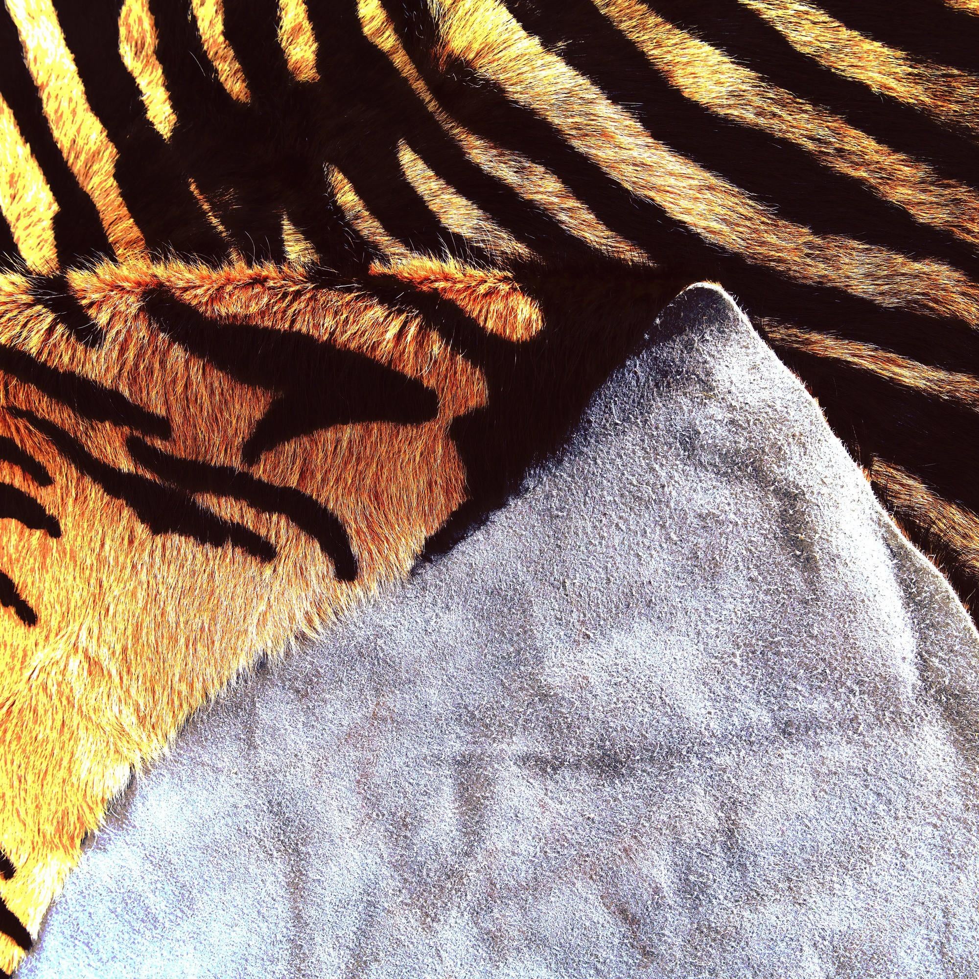 185cm x 220cm Cowhide Leather Freeform Rug