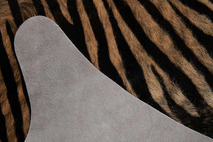 6' x 7' 2 Cowhide Leather Freeform Rug