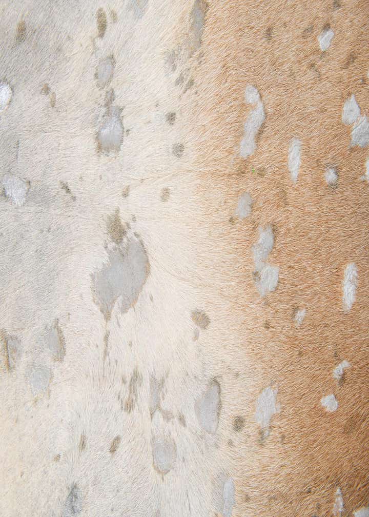 6' 5 x 6' 5 Cowhide Leather Freeform Rug