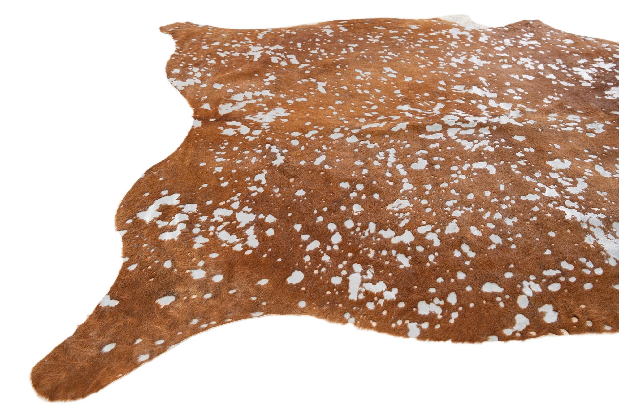 6' 2 x 6' 9 Cowhide Leather Freeform Rug