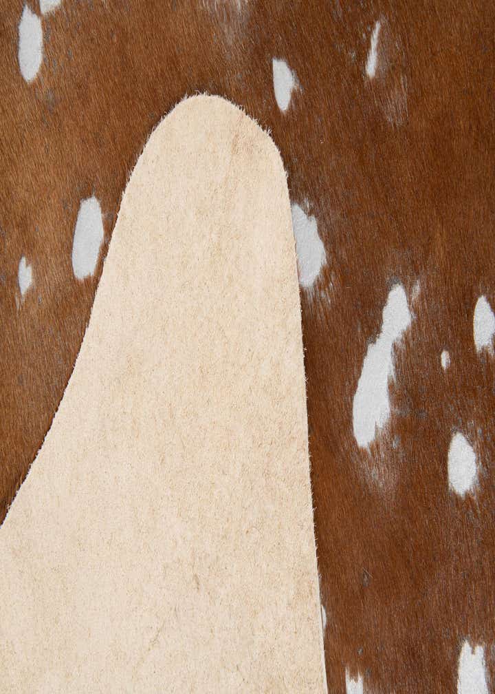 6' 8 x 7' Cowhide Leather Freeform Rug