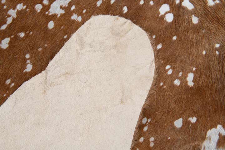 7' 2 x 7' 4 Cowhide Leather Freeform Rug