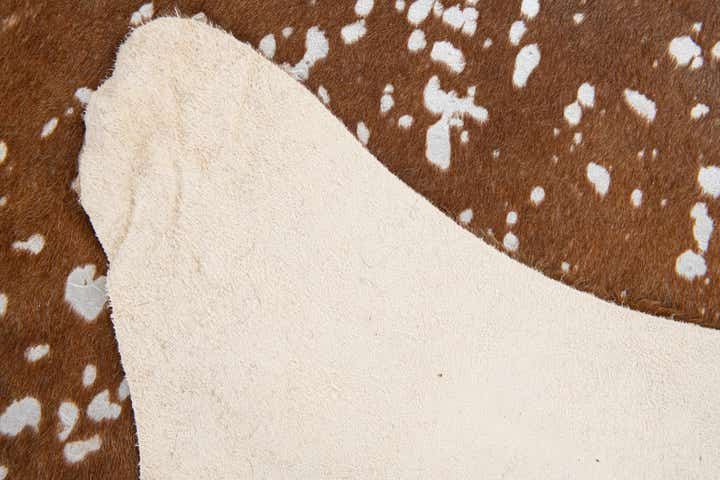 7' x 7' 6 Cowhide Leather Freeform Rug