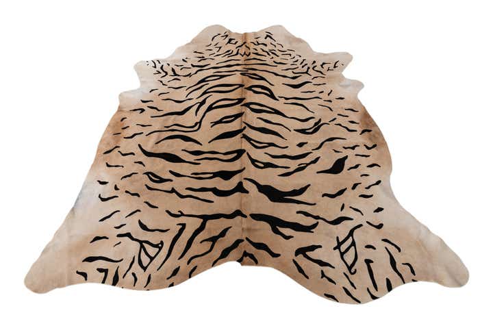 5' 7 x 6' 8 Cowhide Freeform Rug