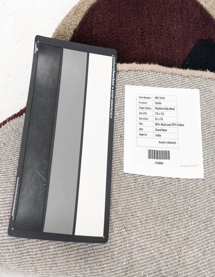 Detail image of 2' 6 x 3' Playtime Kids Wool Freeform Rug