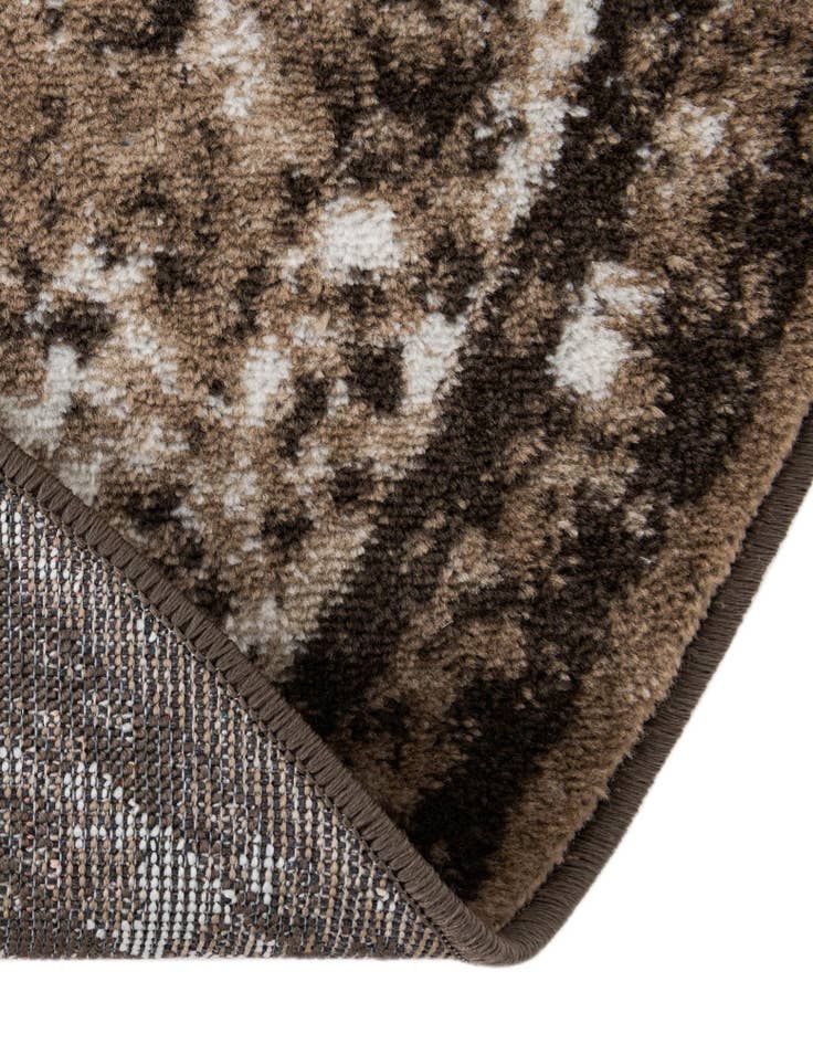 Detail image of 3' 1 x 6' 1 Monaco Hearth Rug