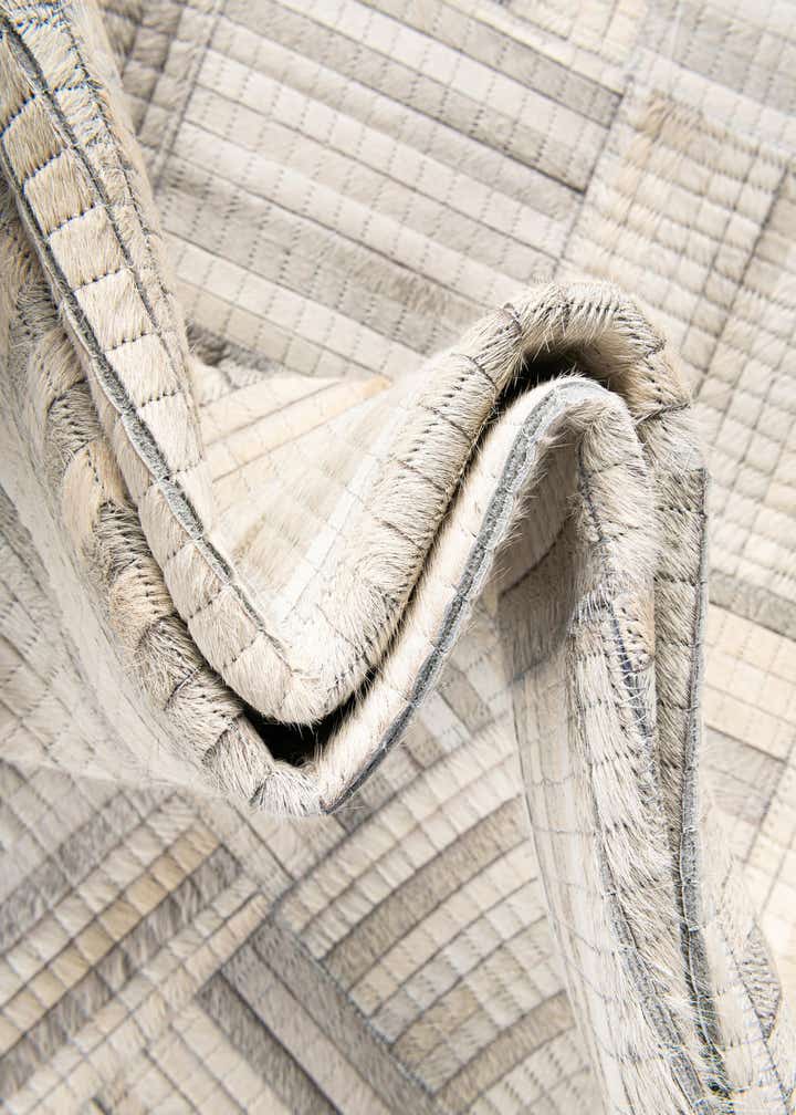 5' 3 x 8' Cowhide Leather Rug