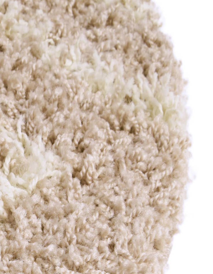 Detail image of 5' 3 x 8' Lattice Shag Oval Rug