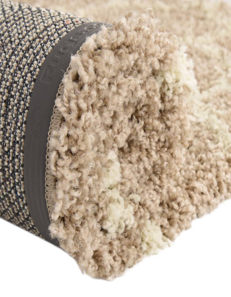 Detail image of 5' 3 x 8' Lattice Shag Oval Rug