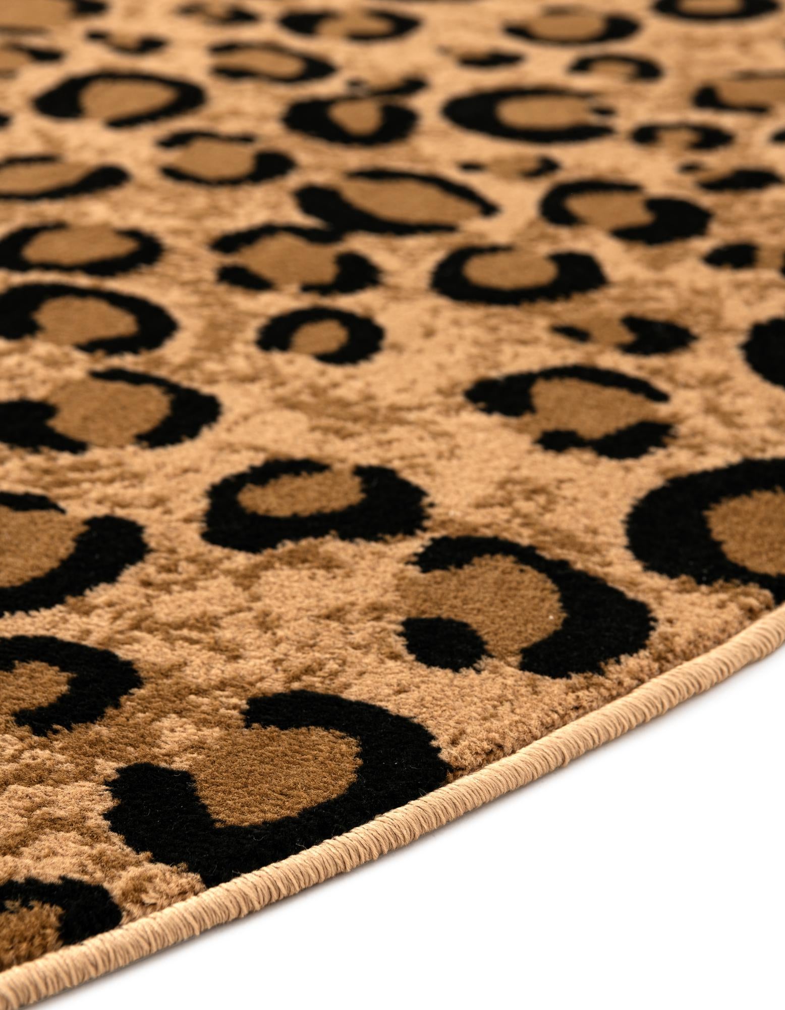 4' 1 x 6' 1 Safari Oval Rug