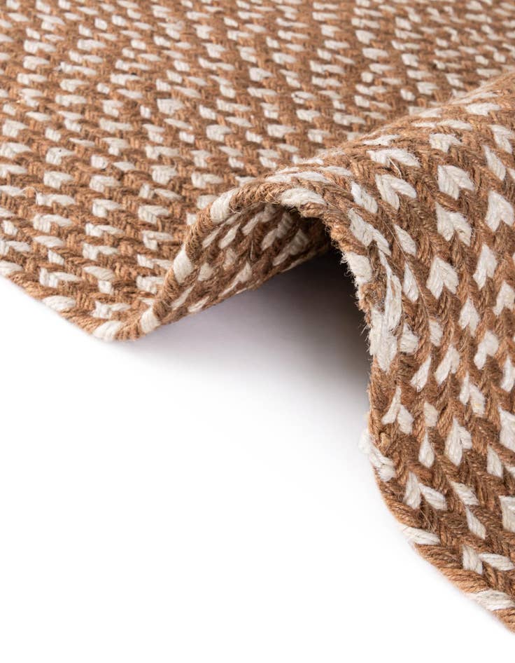 Detail image of 2' x 3' 1  Hand Tweed Braided Jute Oval Rug