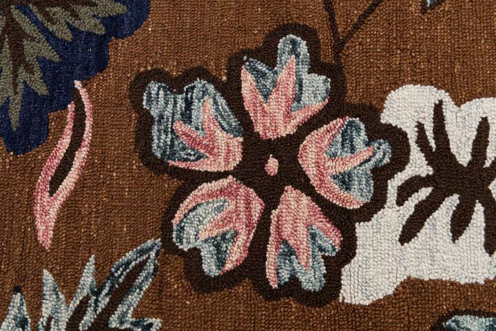 4' x 5' 10 Agra Rug