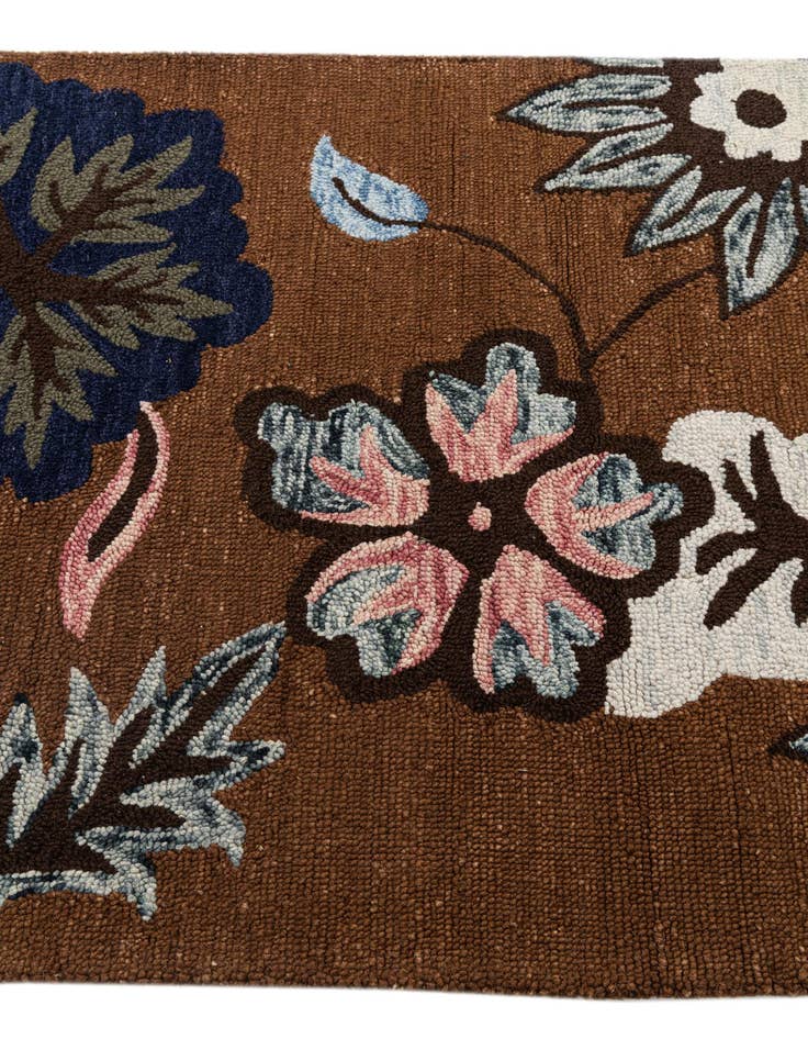 Detail image of 4' x 5' 10 Agra Rug