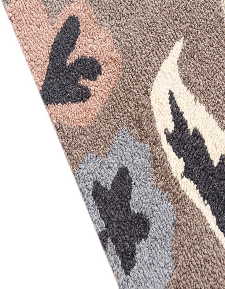 Detail image of 3' x 5' Agra Rug