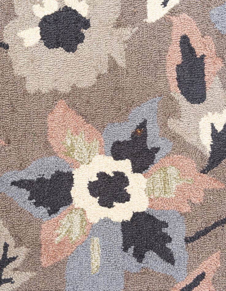 Detail image of 3' x 5' Agra Rug