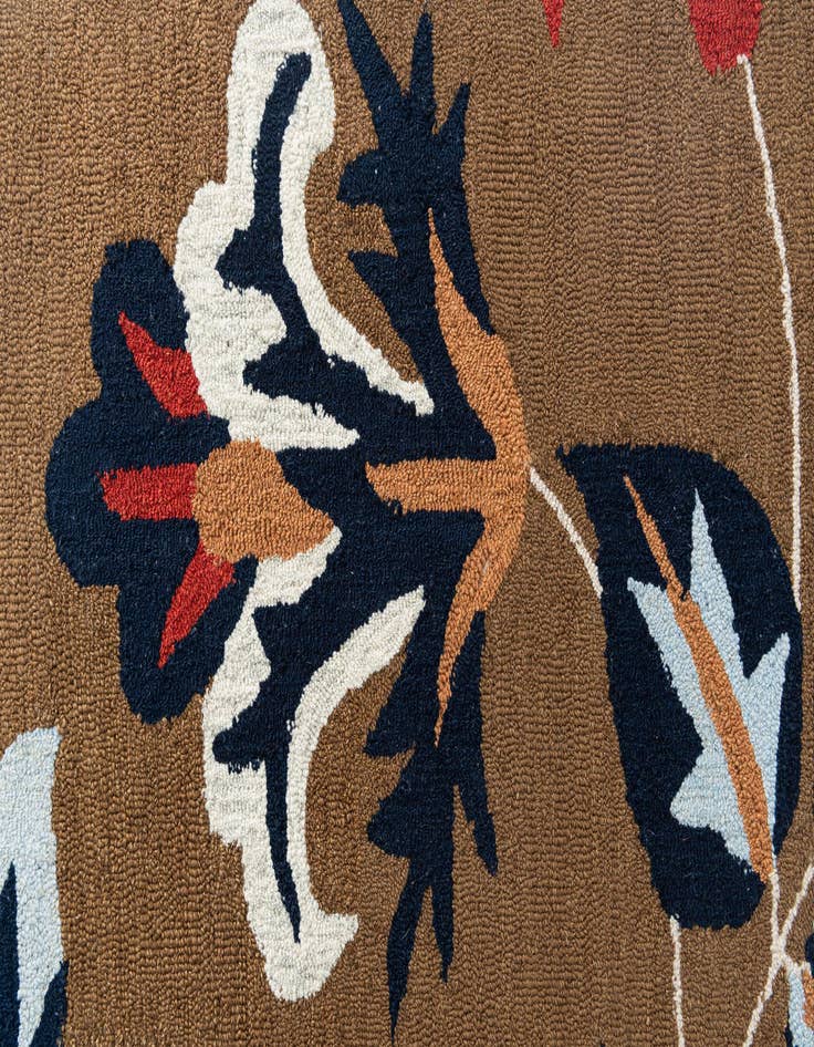 Detail image of 5' 1 x 8' Agra Rug