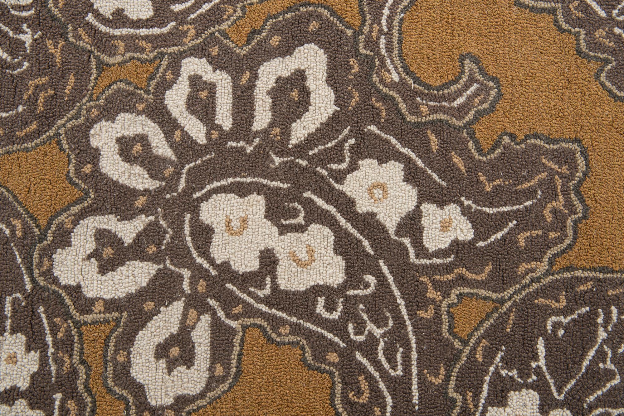 5' x 7' Agra Rug
