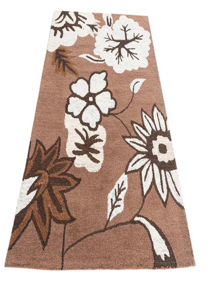 Detail image of 4' 1 x 6' Agra Rug